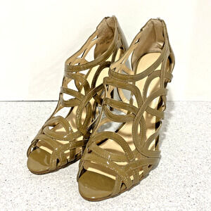 Enzo Angiolini Corbett Sandal Nude Patent Leather Strappy Stiletto Back Zip 7.5M